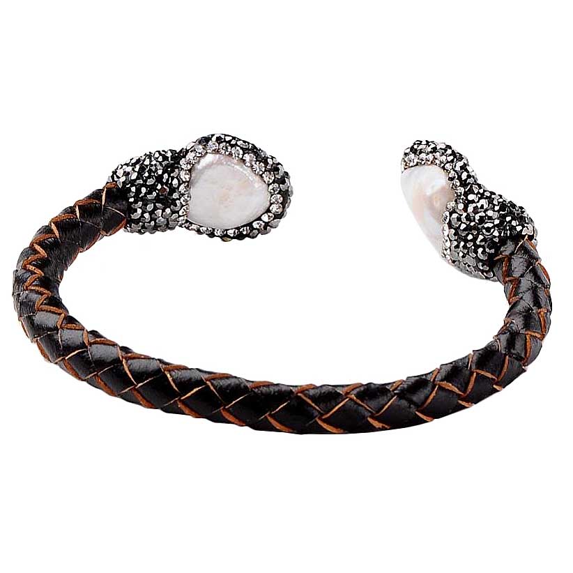 Wit zoetwater parel armband met stras steentjes en bruin gevlochten leer, achterzijde | Bright Pearl Brown Leather Bangle