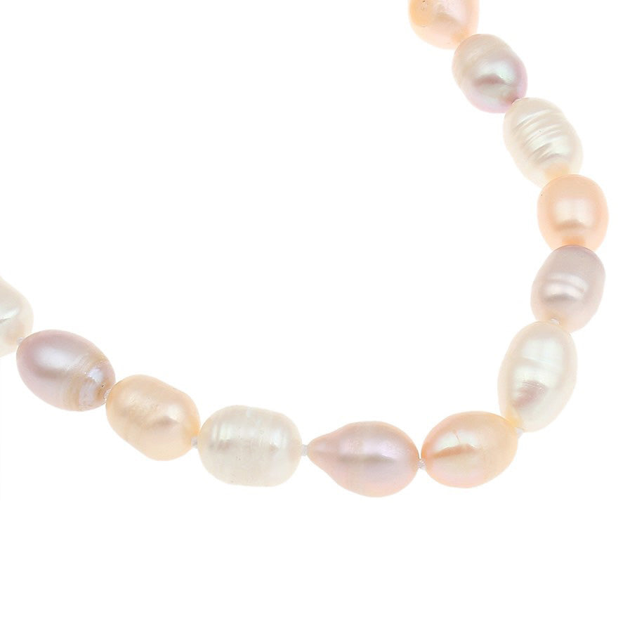 Detail van hand geknoopt zoetwater parel armband met sterling zilver (925) | Hermosa