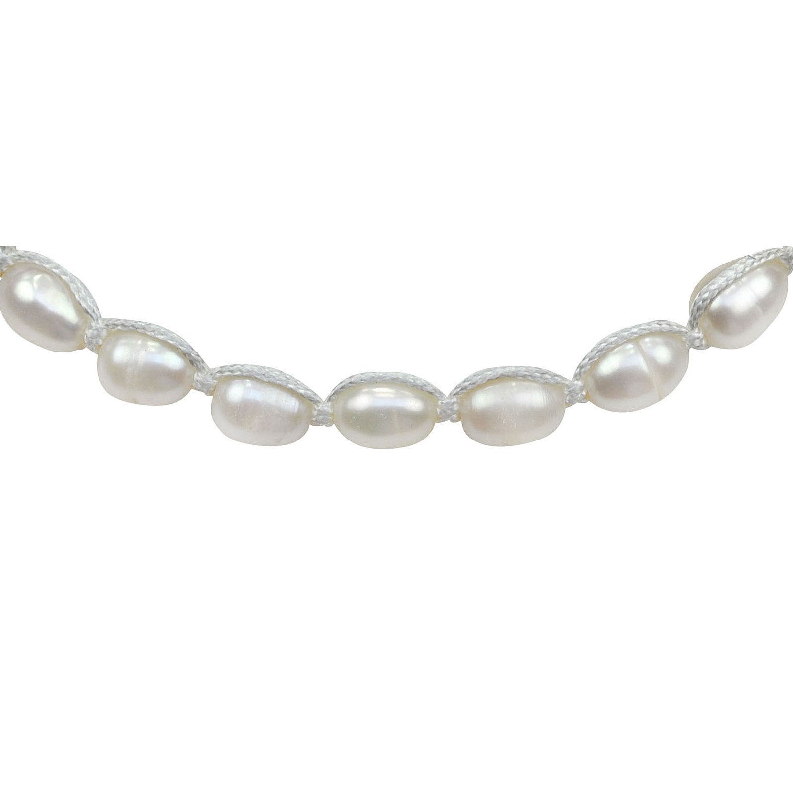Detail van wit zoetwater parel armband, schuif armband met parels | White Pearl Cord