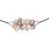 Detail van korte zoetwater parelketting met witte, zalm en roze parels en magneetslotje | Multi Color Oval Ball