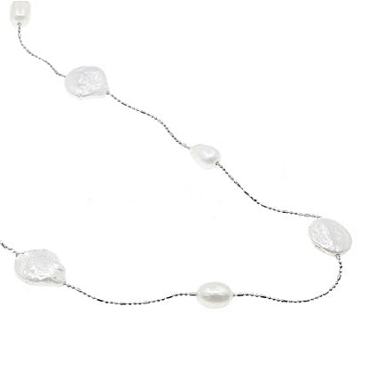 Detail van lange zoetwater parelketting met witte parels | Long Coin Pearl