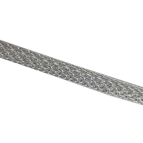 Detail van mother of pearl parelketting met zwart groene parel hanger | Zora