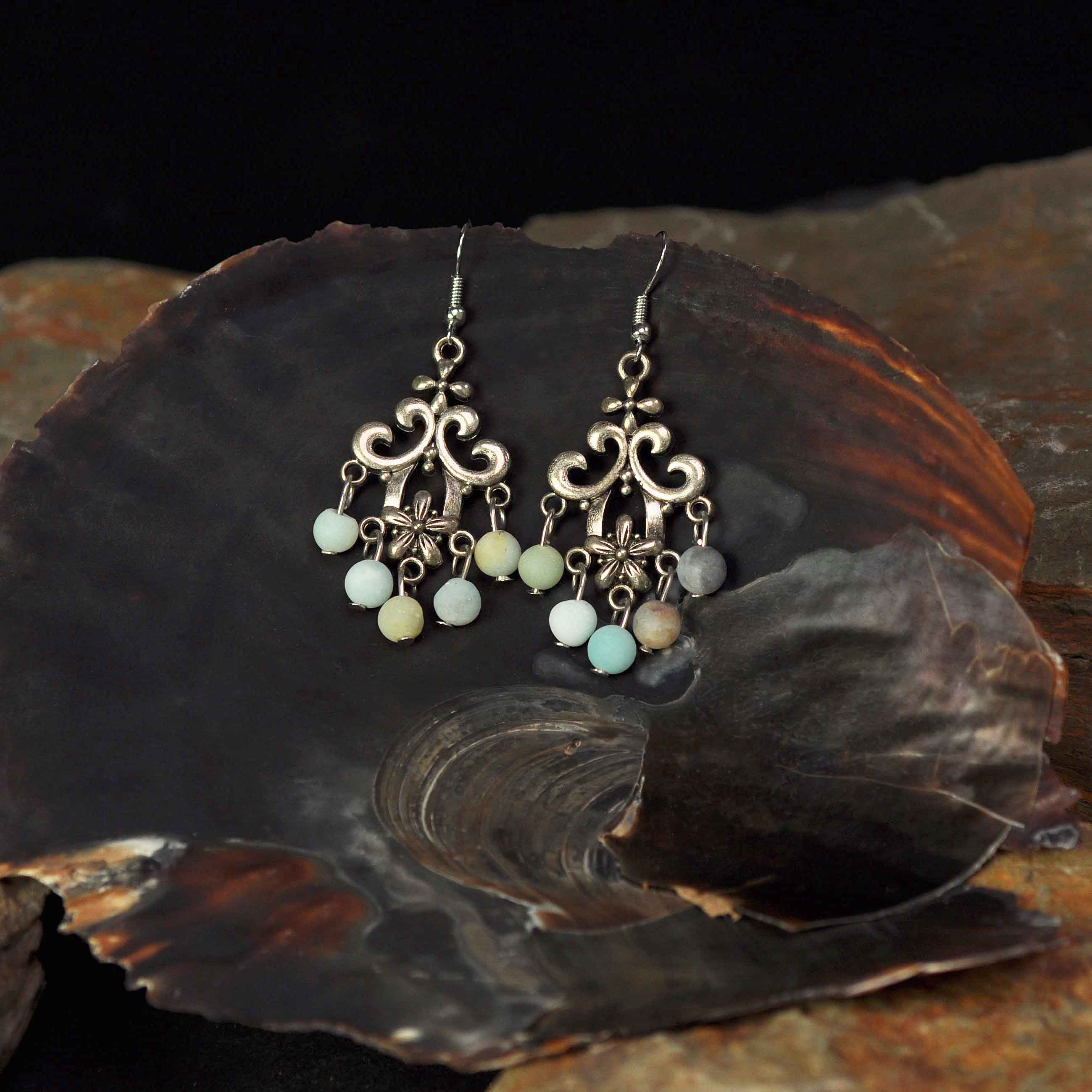 Edelstenen oorbellen met amazoniet en sterling zilver (9925) hangend in schelp | Chandelier Frozen Amazonite