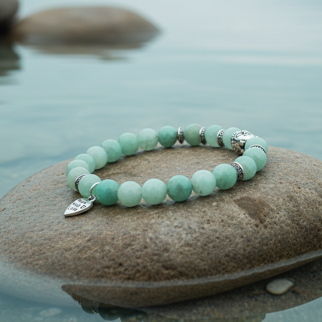 Groene edelstenen armband met amazoniet en een Boeddha liggend op steen | Elastisch | Buddha Amazonite