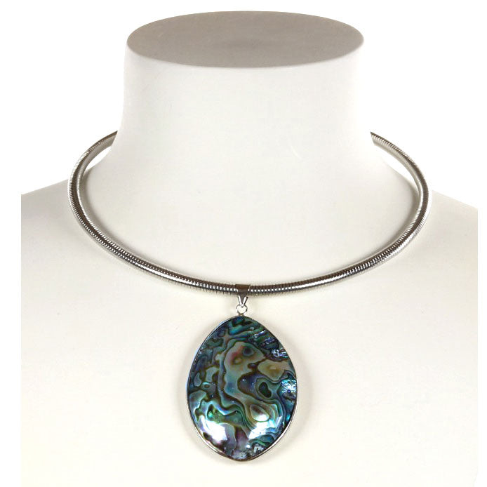 Parelmoeren ketting met abaloon op buste| Big Abalone Silver Spang