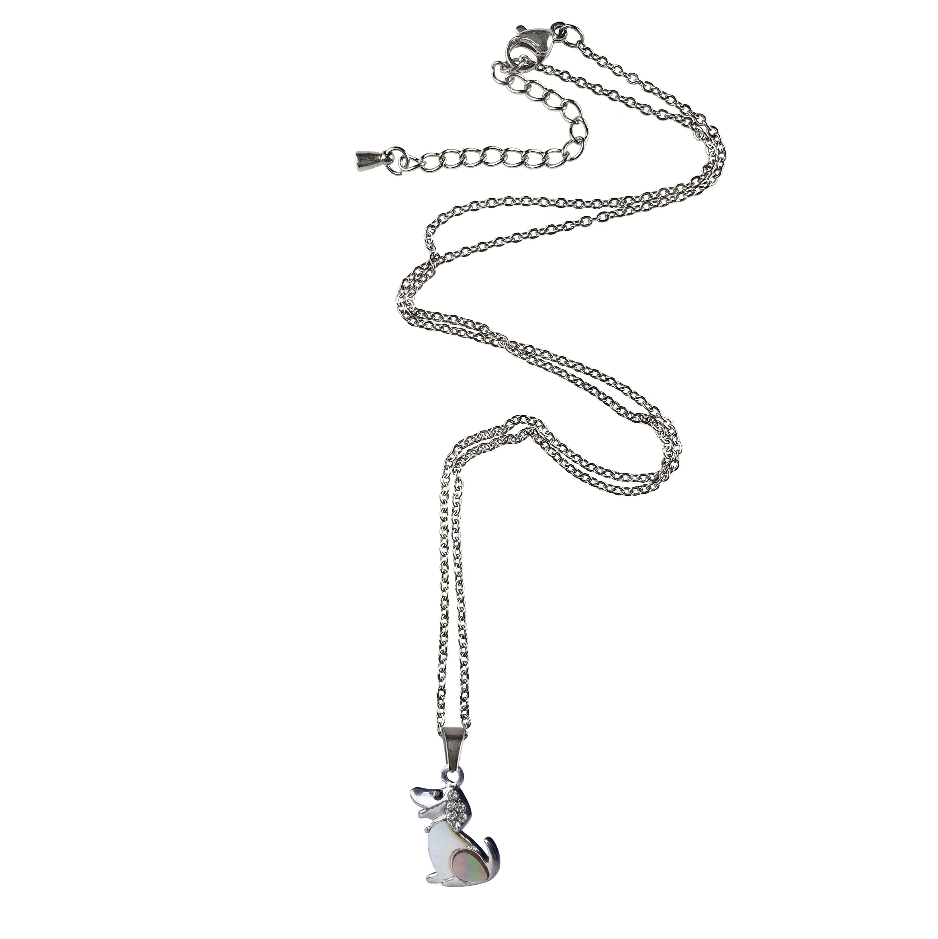 Parelmoeren ketting met hanger met wit en grijs parelmoer in de vorm van een hond met stras steentjes en zilver edelstaal liggend | Shell Dog