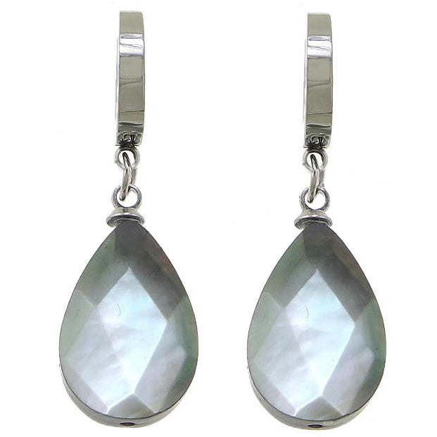 Parelmoeren oorbellen met edelstalen oorringen | Blacklip Teardrop
