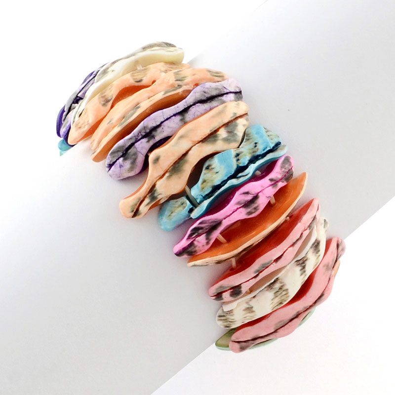 Bont gekleurd schelpen armband op display | Elastisch | Mexico