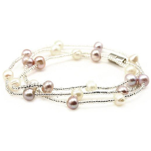 Zoetwater parel armband met witte, zalm en roze parels en magneetslot, zijaanzicht | Pearl Wrap