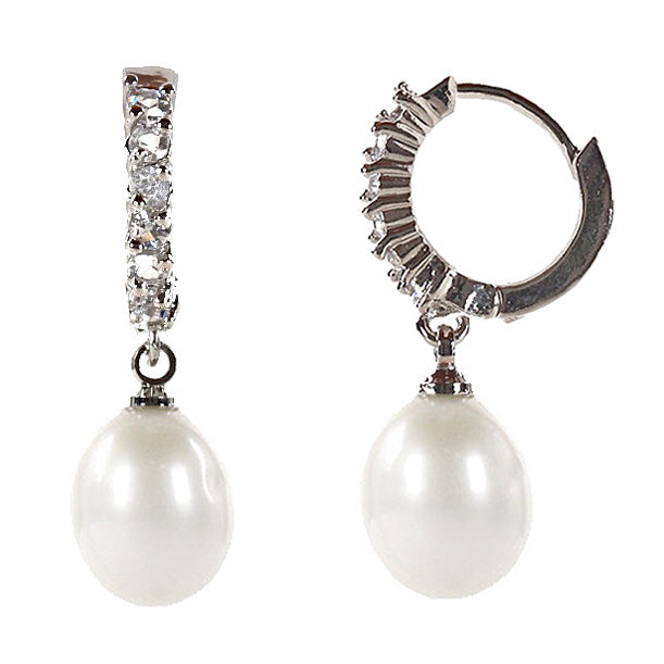 Witte zoetwater parel oorringen met stras steentjes | Bante