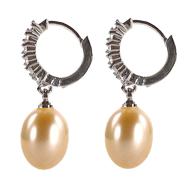 Zoetwater parel oorringen met zalm kleurige parel en stras steentjes, zijkant | Zante