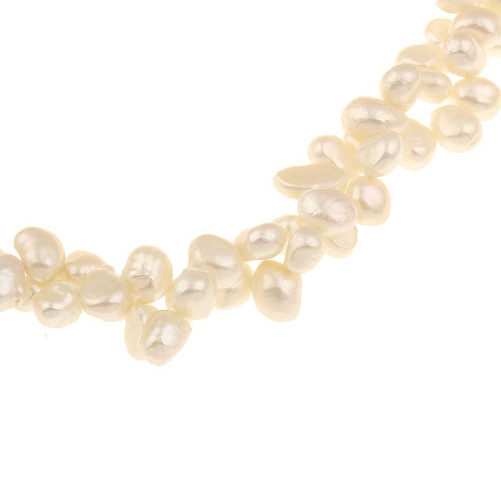 Detail van zoetwater parelketting met crème kleurige parels in 2 rijen | Abina