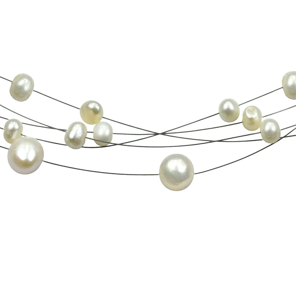 Detail van zoetwater parelketting met witte parels en sterling zilver in 5 rijen | Avetta