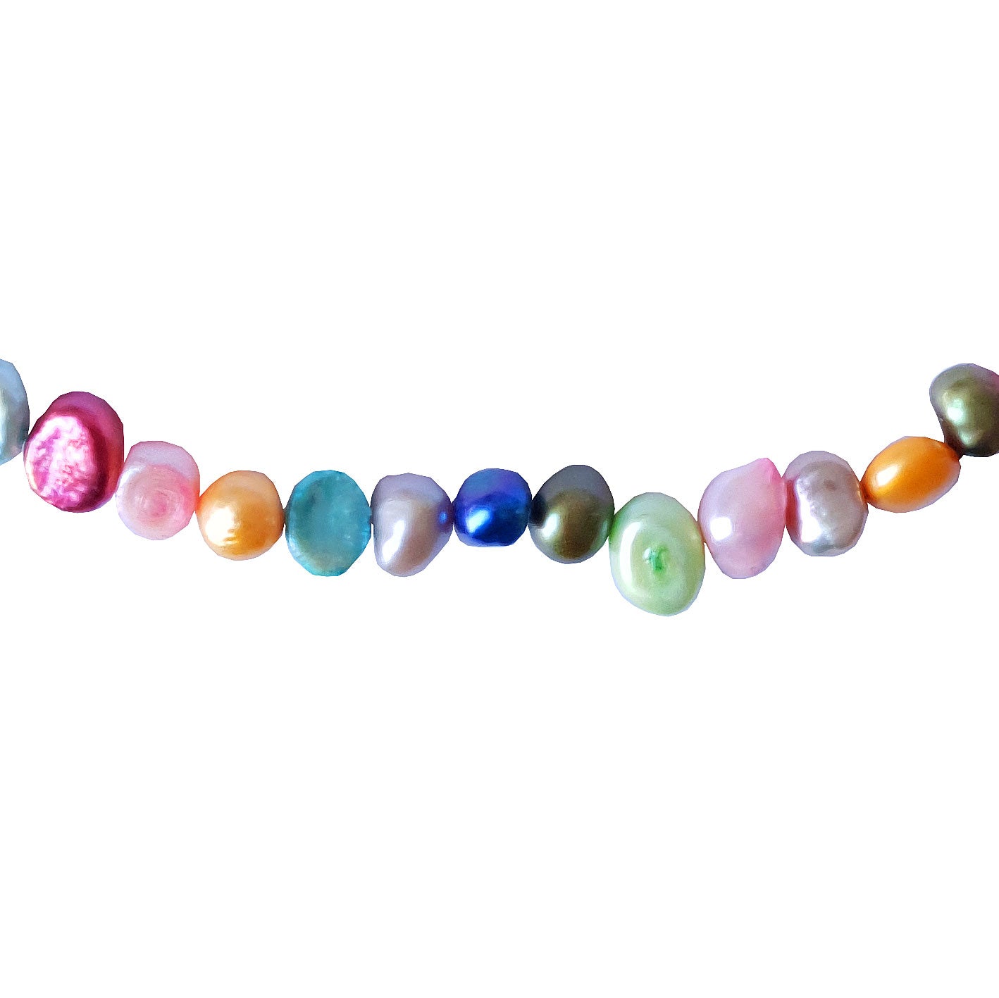Detail van zoetwater parelketting met vrolijk gekleurde parels en sterling zilver (925) | Decorative Pink