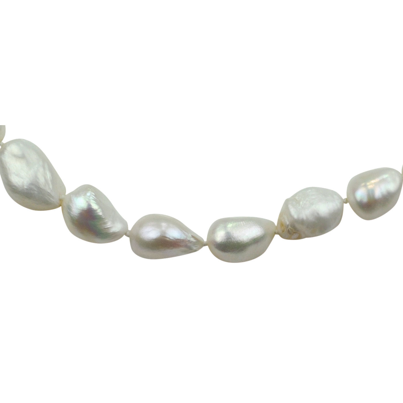 Detail van handgeknoopte zoetwater parelketting met witte parels | Wola