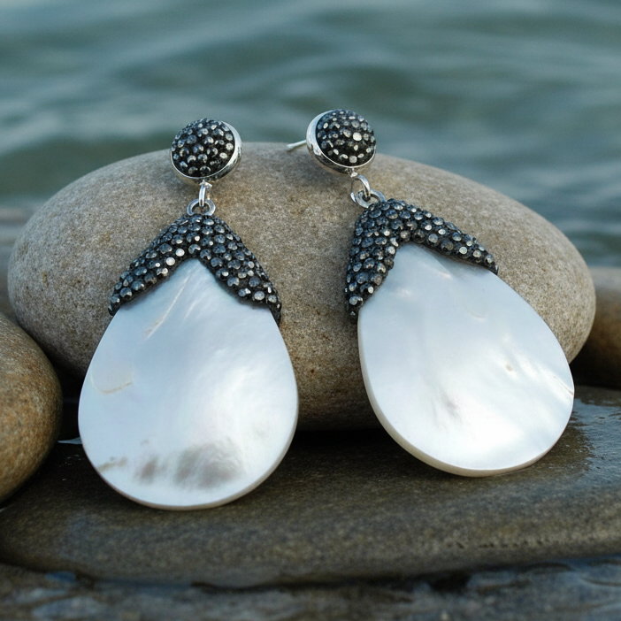 Parelmoeren oorbellen Bright Shell White op stenen - variant