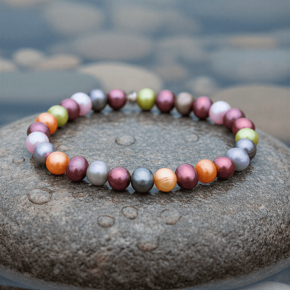 Zoetwater parel armband Indian Summer op natte grijze steen - zonder groen
