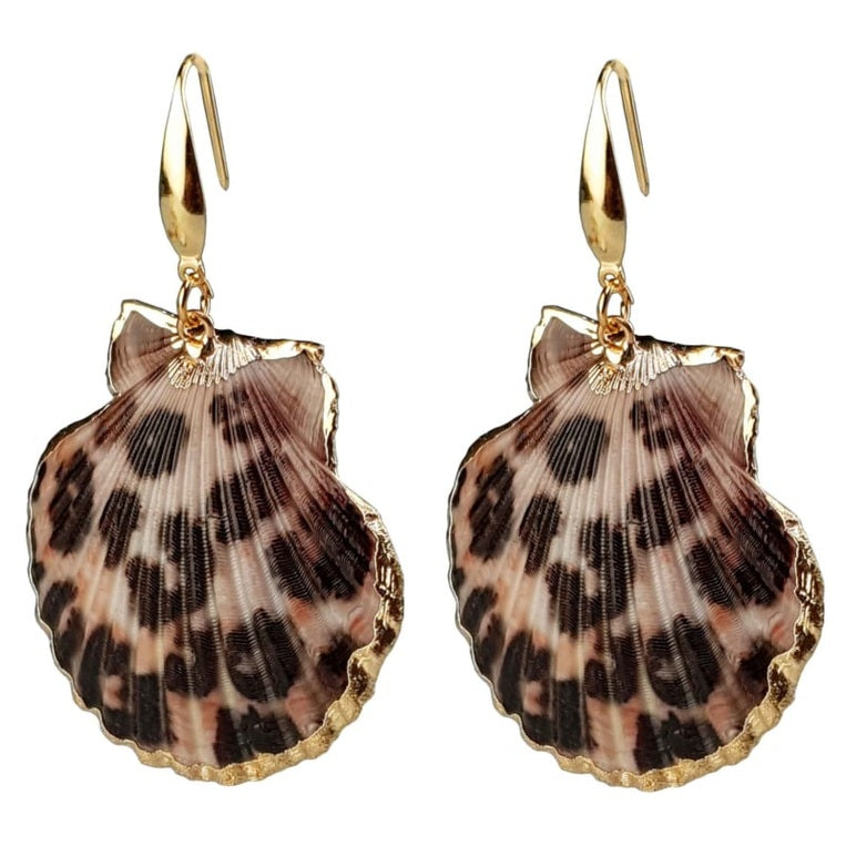 Schelpen oorbellen met Shell schelp met panter motief en goud edelstaal | set Gold Sea Shell Panther