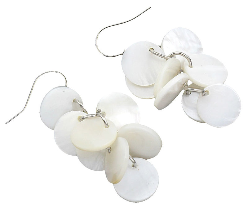 Witte parelmoeren oorbellen met sterling zilver 925 liggend | Bunch of White Discs