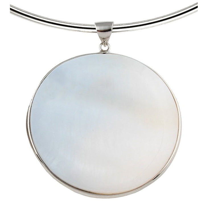Achterzijde van parelmoeren ketting met grote Yin Yang hanger | Yin Yang Choker Big