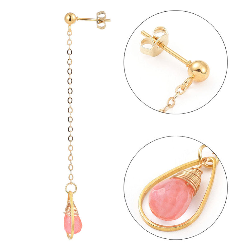 Lange licht rode edelstenen oorbellen met kersenkwarts en goud edelstaal met details | Dangling Long Cherry Quartz