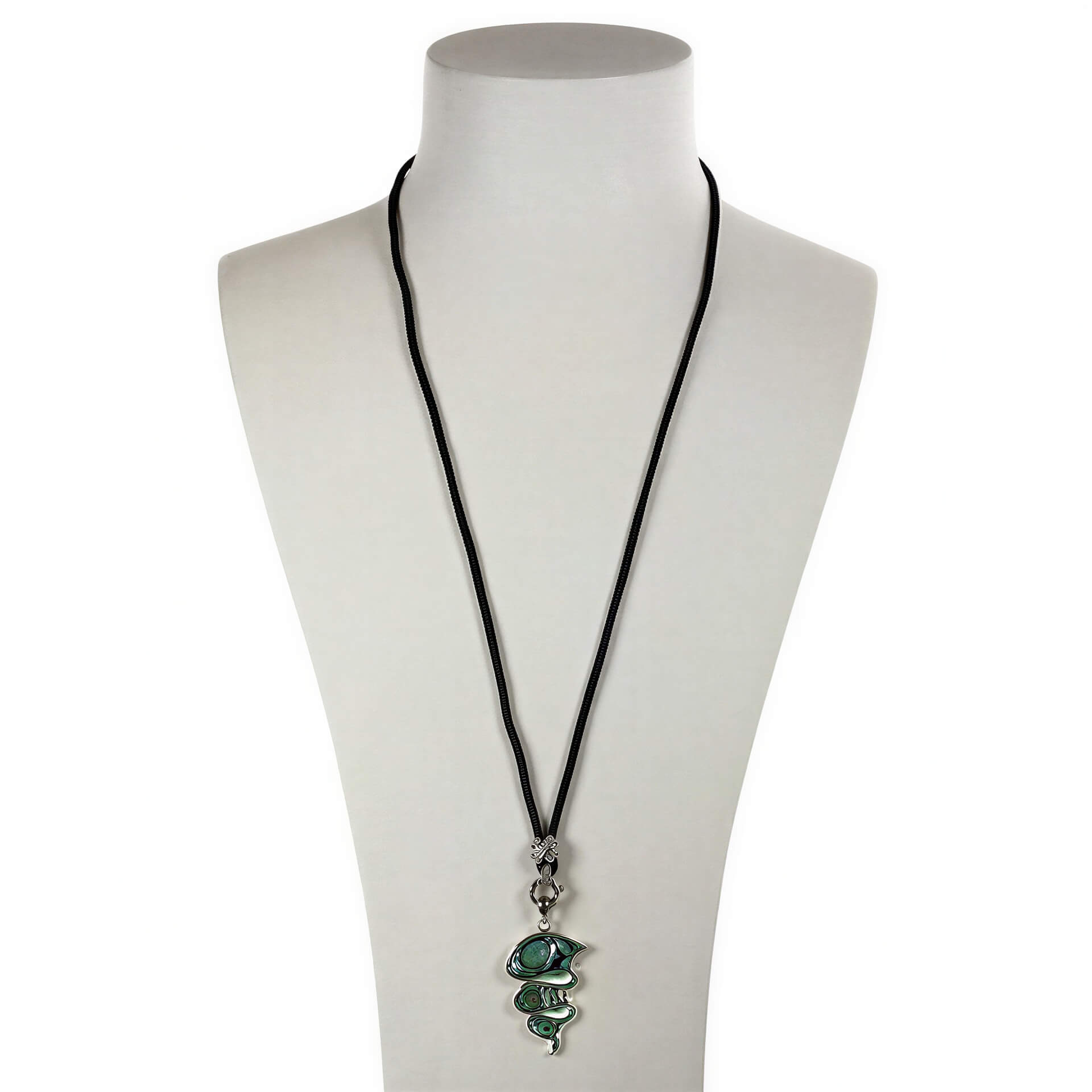 Parelmoeren ketting met abaloon hanger op buste | Abalone Three Eye