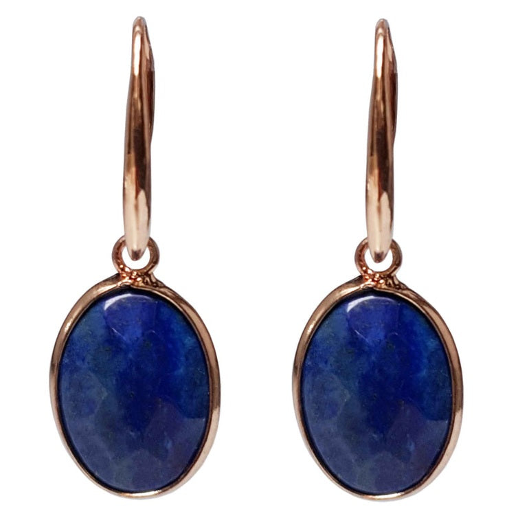 Blauwe edelstenen oorbellen met ovale lapis lazuli en goud vooraanzicht | Gold Oval Lapis Lazuli