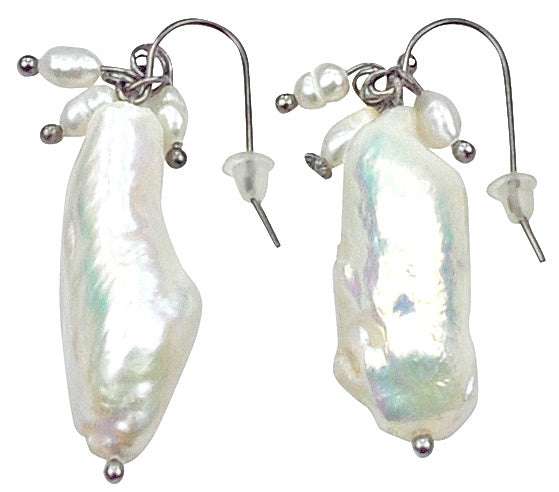 Witte zoetwater parel oorbellen met witte biwa parel met sterling zilver (925) | Biwa Bold
