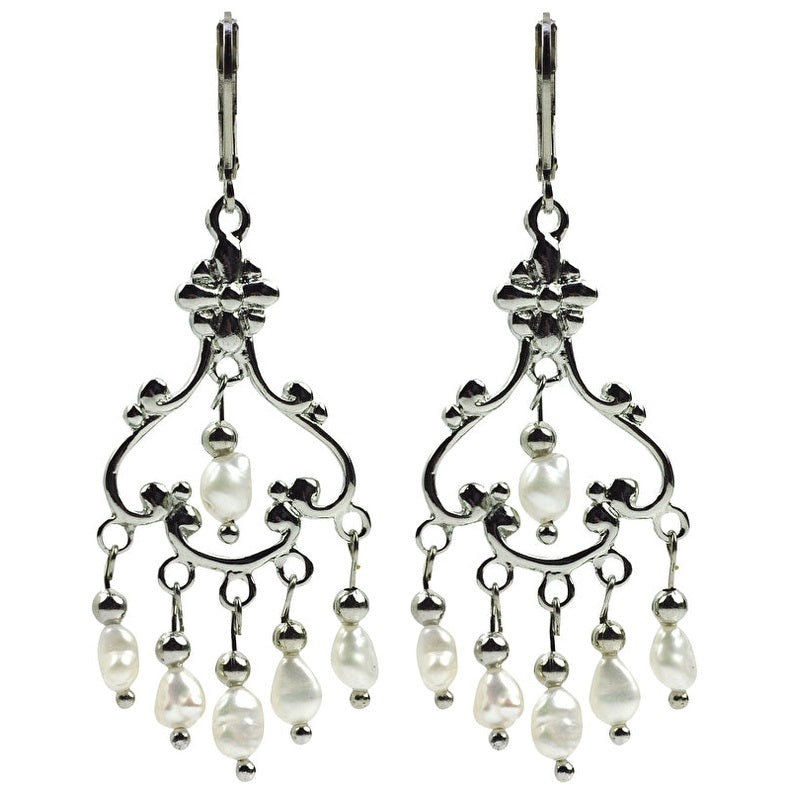 Lange zoetwater parel oorbellen in oosterse sfeer met witte parels | Maisha