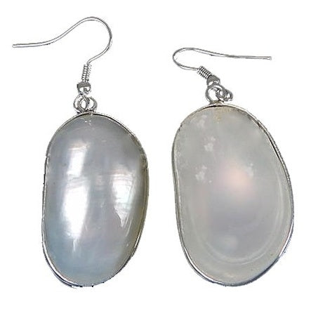Witte schelpen oorbellen met sterling zilver (925) voor en achterzijde | Mother of Pearl