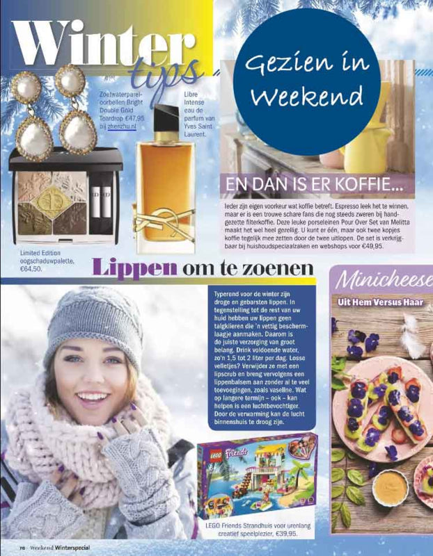 Witte zoetwater parel oorbellen met gouden stras stenen, oorknoppen gezien in tijdschrift Weekend | Bright Double Gold Teardrop