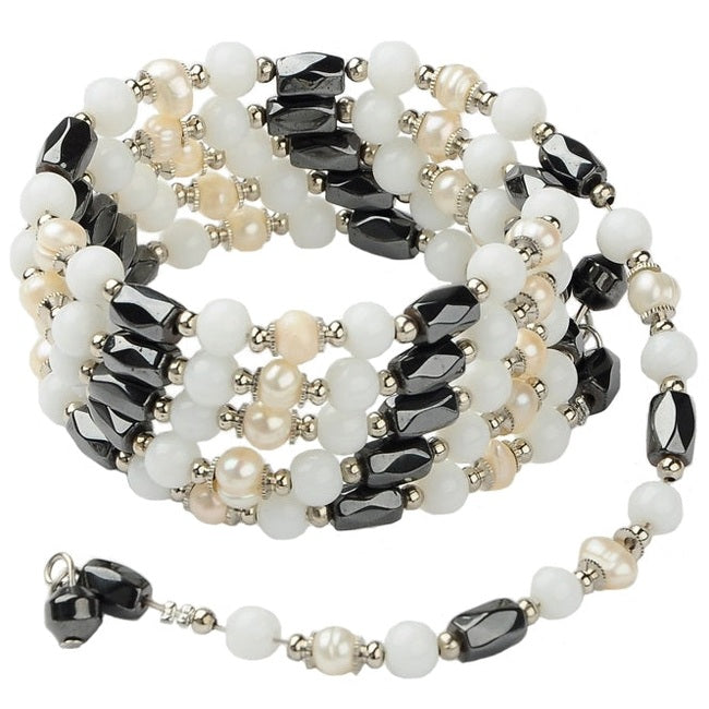 Zoetwater parel wikkel armband met witte parels en zwart magnetiet | Pearl Magnetite Wrap