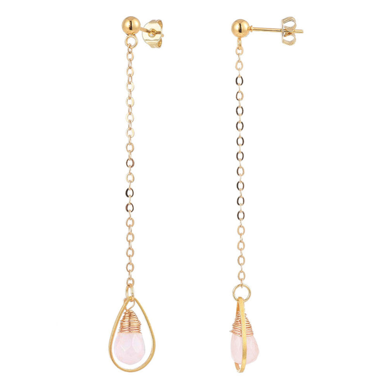 Lange roze edelstenen oorbellen met rozenkwarts en goud edelstaal voor en zijaanzicht | Dangling Long Rosé Quartz