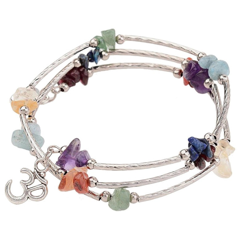 Edelstenen wikkelarmband met veel soorten en kleuren edelstenen en aum teken liggend | Gemstone 3 Loops Ohm