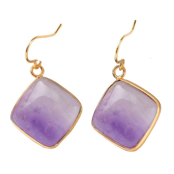 Paarse edelstenen oorbellen met goud edelstaal met lichtere kleur edelsteen | Amethyst Gold Square