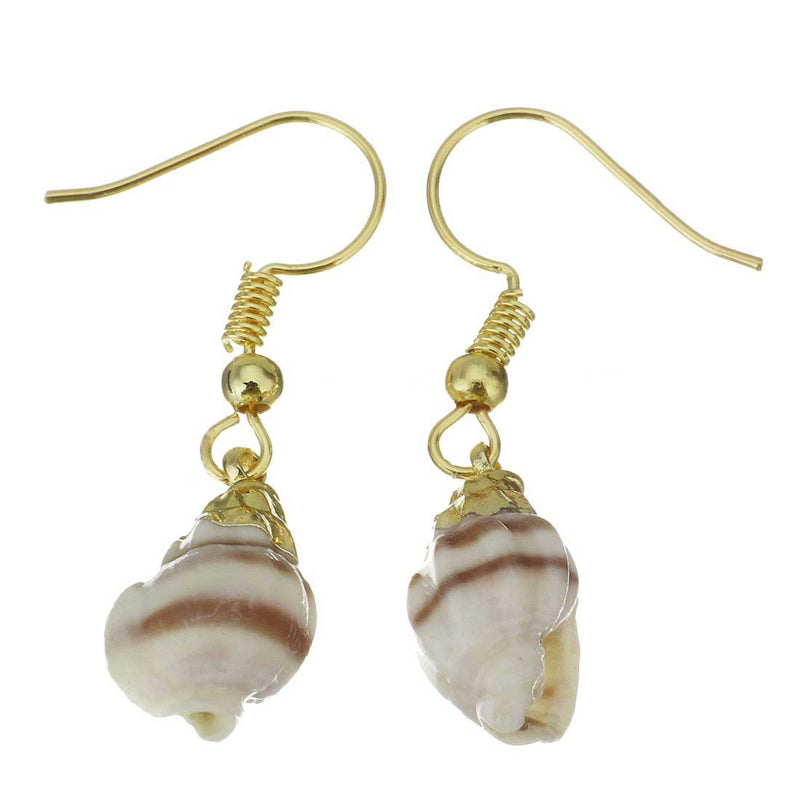 Schelpen oorbellen met kleine schelp en goud edelstaal voor en achterzijde | Little Ribbed Shell Gold