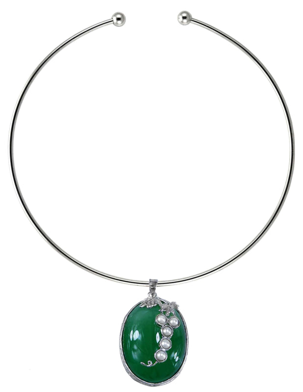 Zoetwater parelketting met witte parels en groene agaat hanger aan zilveren spang | Green Agate Pearl Grape