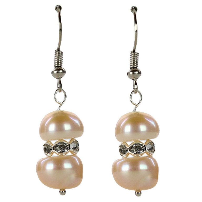 Zoetwater parel oorbellen met zalm kleurige parels, stras steentjes en sterling zilver 925, vooraanzicht | Bling Pearl Peach