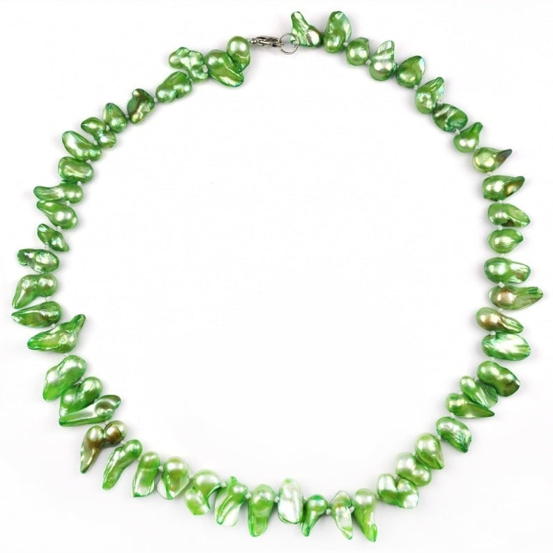 Handgeknoopte zoetwater parelketting met groene parels en sterling zilver (925) | Green Blister