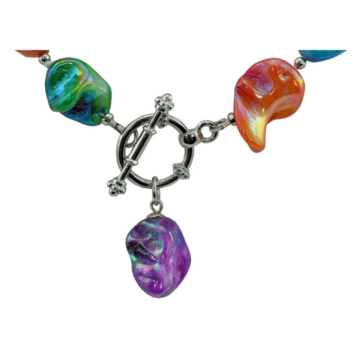 Slotje van vrolijk gekleurde parelmoeren schelpen ketting met hanger | Shell AB Color