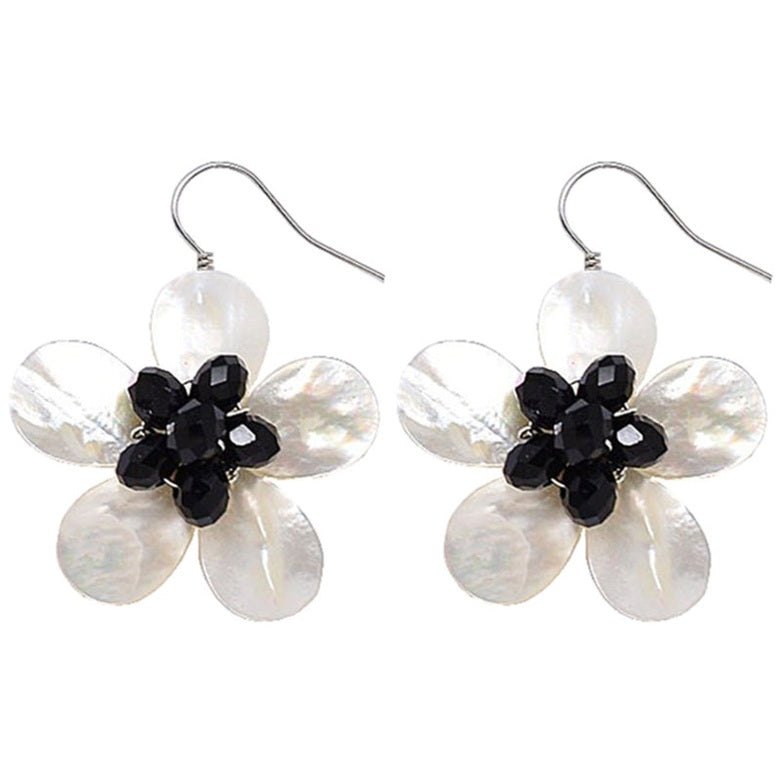 Witte parelmoeren bloem oorbellen met edelstalen oorbelhaakjes | White Shell Flower Back Crystal