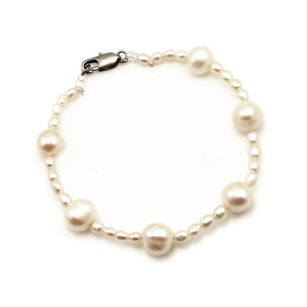 Wit zoetwater parel armband met sterling zilver, bovenaanzicht | Little Bold Pearl