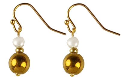 Witte zoetwater parel oorbellen met goud edelstaal en goud hematiet | Bold Gold Pearl Hematite