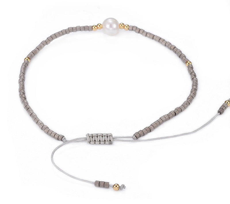 Wit zoetwater parel armband met leverkleurige kraaltjes achterzijde | Mini Pearl One Liver Color