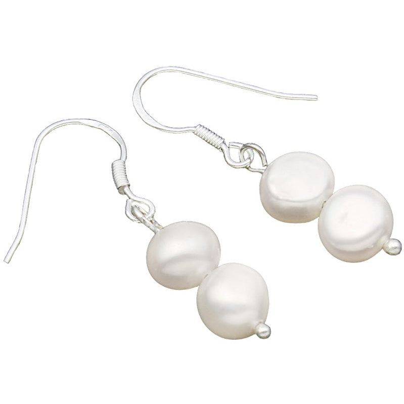 Zoetwater parel oorbellen met witte barok parels en sterling zilver liggend | Wealca Two