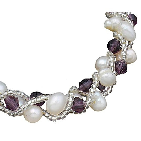 Detail van wit zoetwater parel armband met paars facet geslepen kristallen | Pearl Crystal Purple