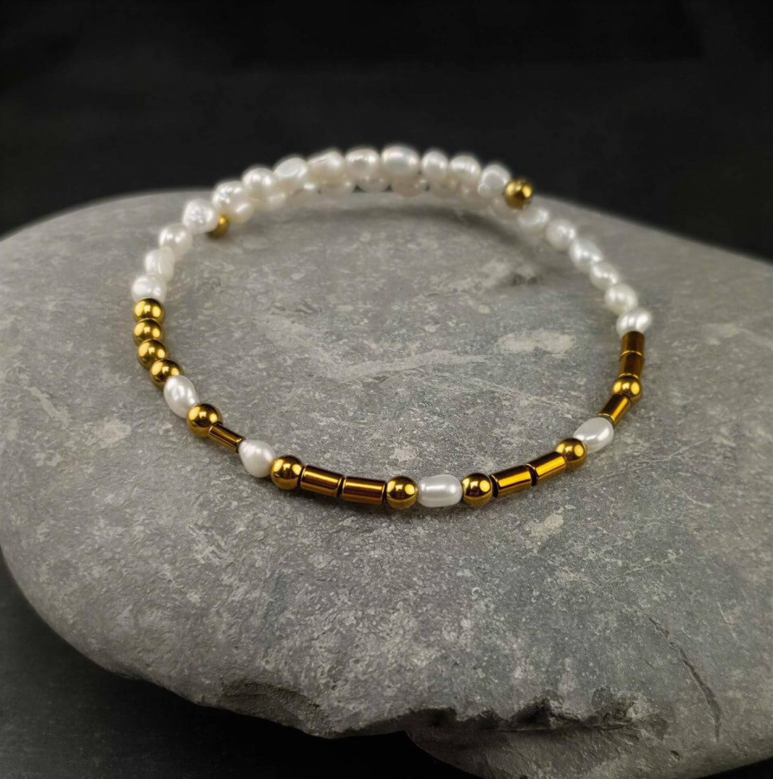 De Morse Collectie: Sieraden met een verbogen boodschap