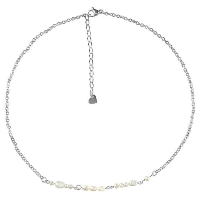 Zoetwater parelketting met zilver edelstaal en witte parels die het woord LOVE in morse code weer geeft | Morse Code Love Pearl Silver