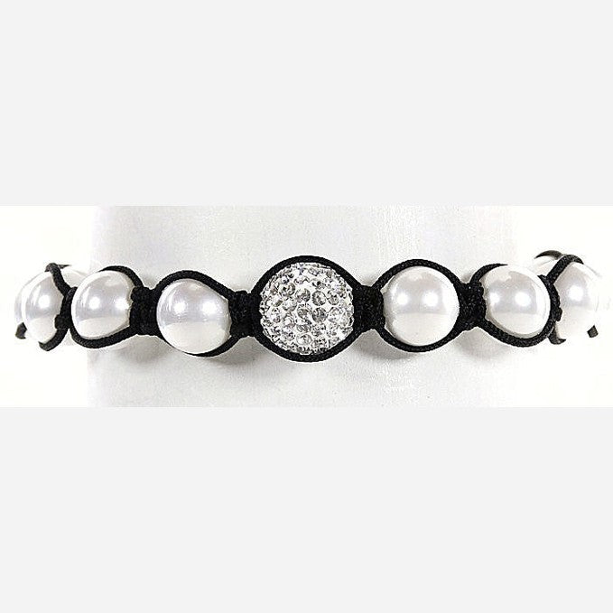 Parel armband met witte parels en stras steentjes op display | Sambala Sparkling White
