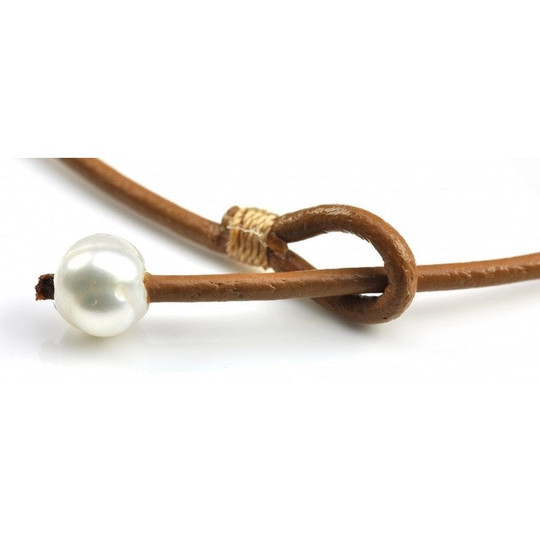 Slotje van witte parelketting met echt leer | Joanne